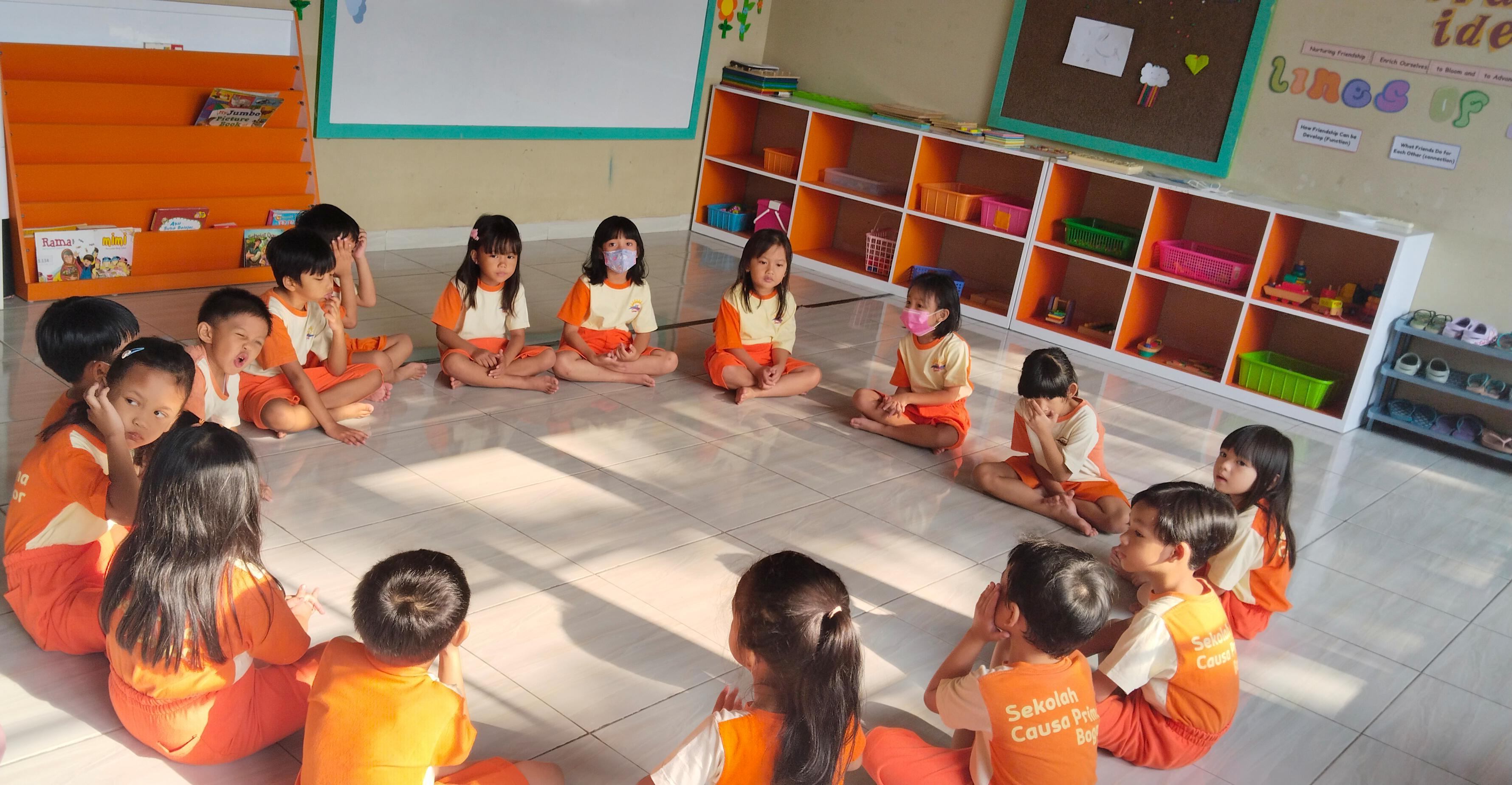 Bright Kindergarten Class Activity